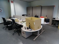 Bureau opstelling - afbeelding 1 van  8