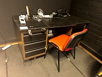 Bureau + stoel - afbeelding 1 van  5