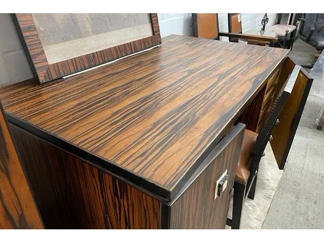 Bureau, stoelen - afbeelding 17 van  18