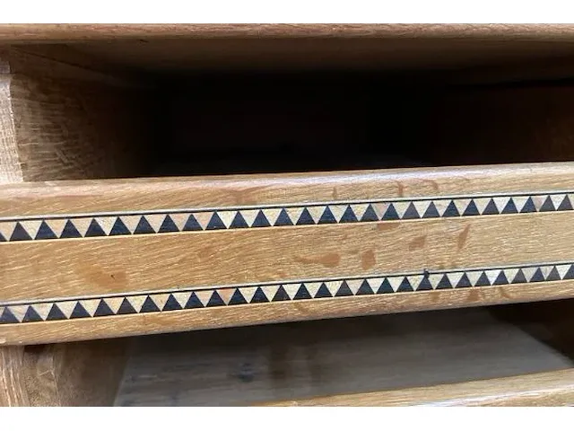 Bureau, stoelen - afbeelding 4 van  18
