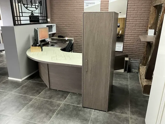 Bureau - afbeelding 2 van  6