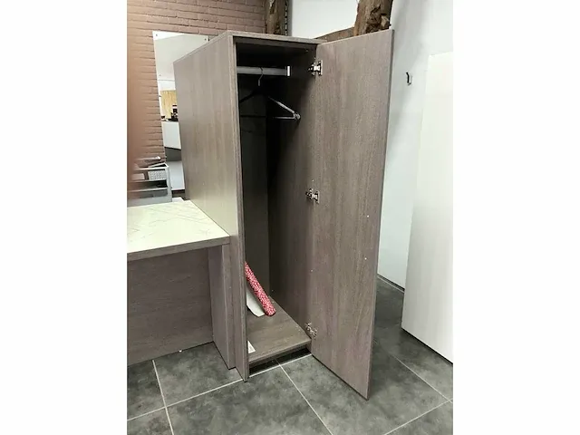 Bureau - afbeelding 4 van  6