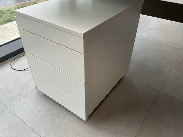 Bureau - afbeelding 5 van  5