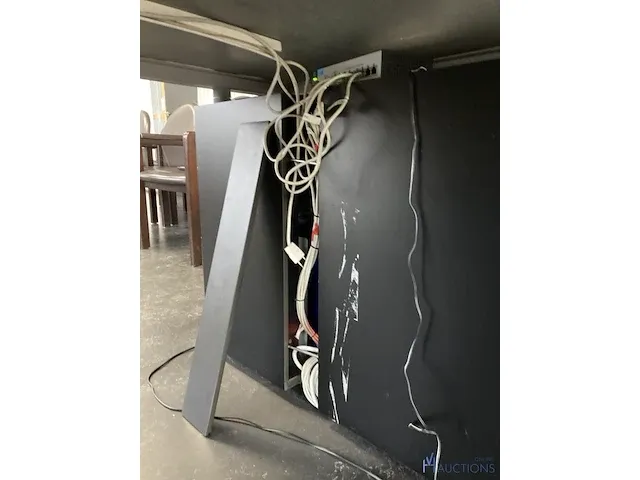Bureau - afbeelding 7 van  7