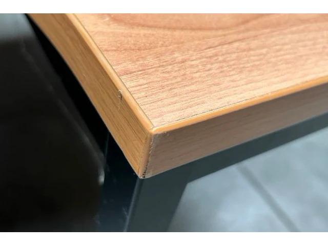 Bureau - afbeelding 2 van  3