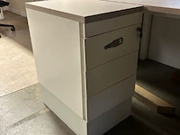 Bureau - afbeelding 2 van  5