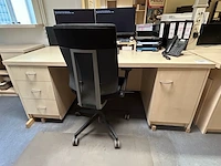Bureau - afbeelding 1 van  6
