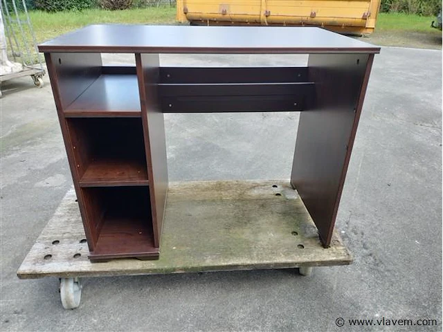 Bureau - afbeelding 1 van  1