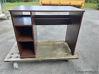 Bureau - afbeelding 1 van  1