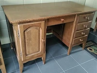 Bureau - afbeelding 1 van  1