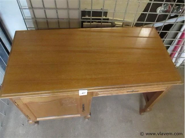 Bureau - afbeelding 2 van  2