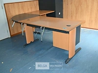 Bureau - afbeelding 1 van  6