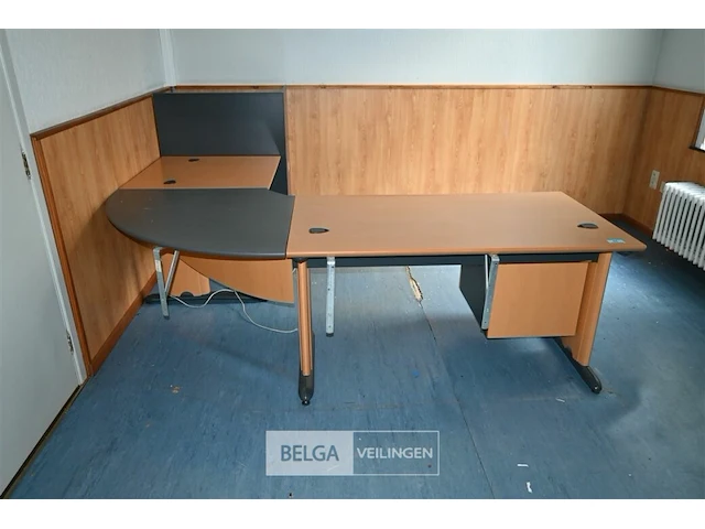 Bureau - afbeelding 2 van  6