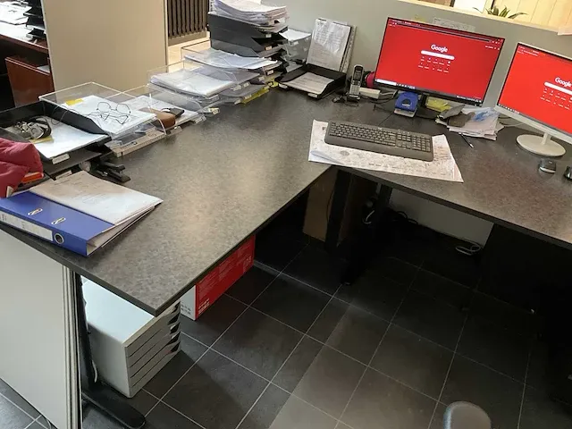 Bureau - afbeelding 3 van  6