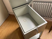Bureau - afbeelding 2 van  10