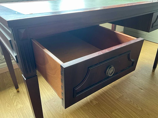 Bureau - afbeelding 7 van  10