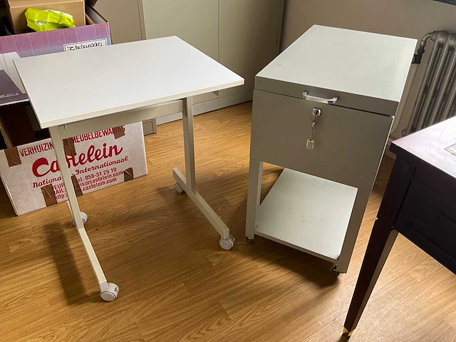 Bureau - afbeelding 8 van  10