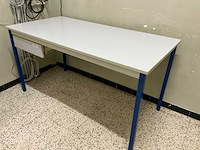 Bureau - afbeelding 1 van  1