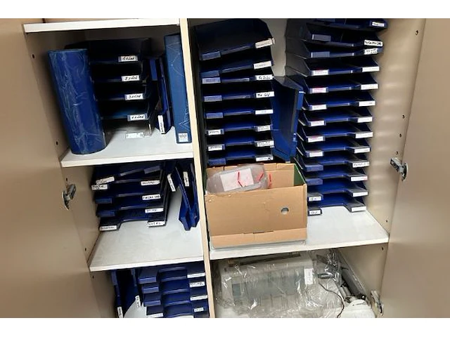 Bureaumateriaal - afbeelding 8 van  8