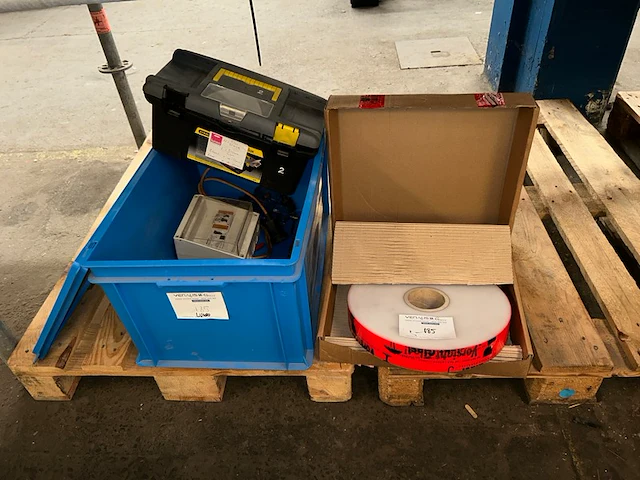 Bureaumateriaal - afbeelding 1 van  4