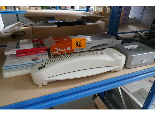 Bureaumateriaal - afbeelding 1 van  4