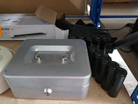 Bureaumateriaal - afbeelding 3 van  4
