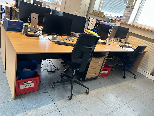 Bureaumeubelen - afbeelding 1 van  8