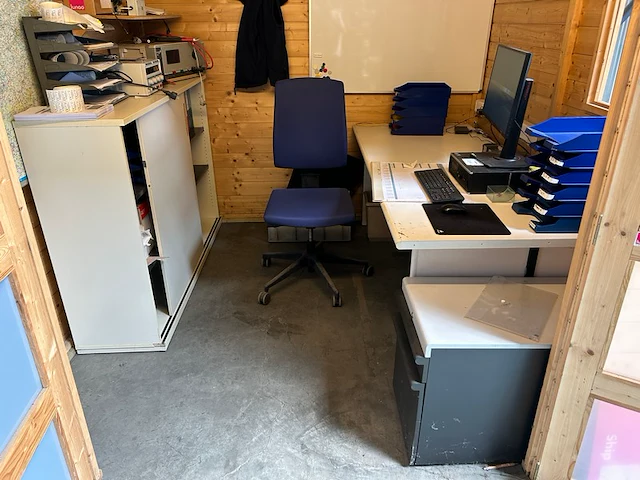 Bureaumeubilair - afbeelding 1 van  10