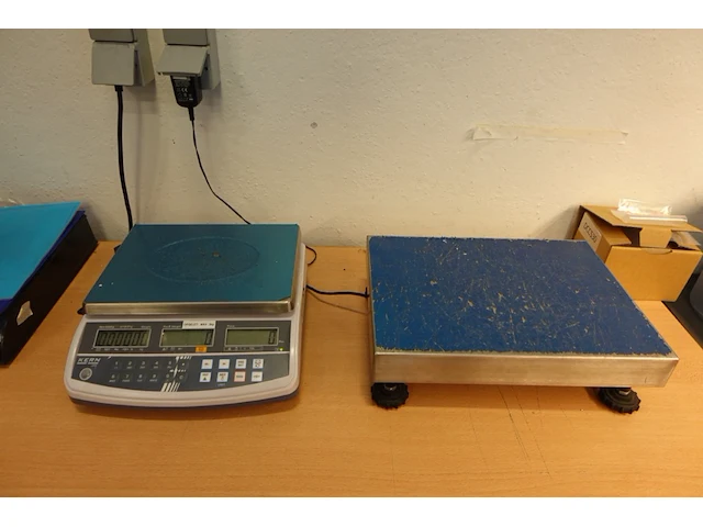 Bureauopstelling + toebehoren - afbeelding 4 van  8