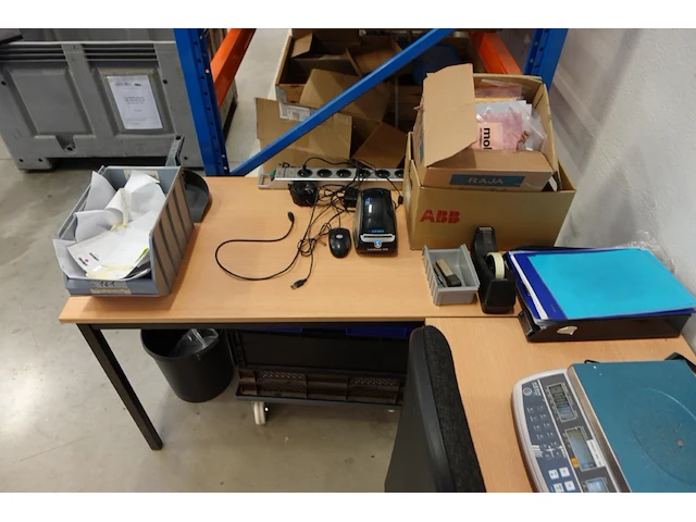 Bureauopstelling + toebehoren - afbeelding 6 van  8