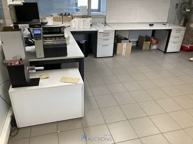 Bureauopstelling - afbeelding 1 van  5
