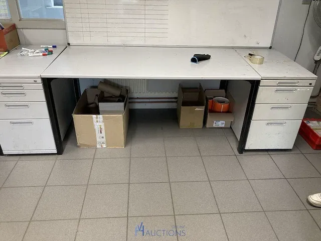 Bureauopstelling - afbeelding 3 van  5