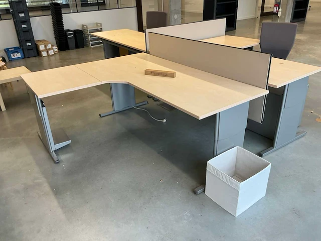 Bureauopstelling - afbeelding 2 van  11