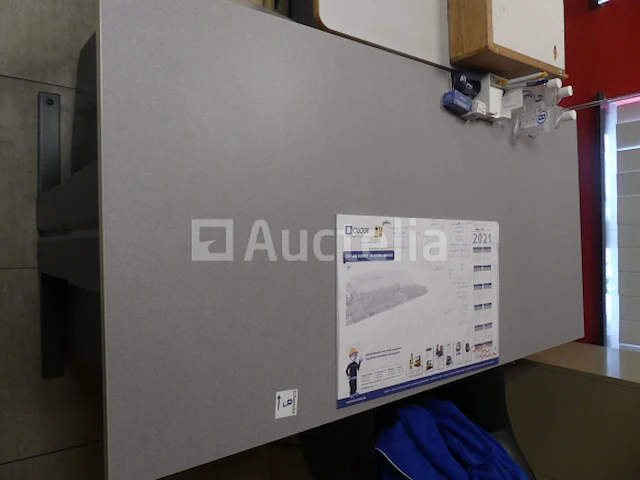 Bureaus en tafels set - afbeelding 4 van  7