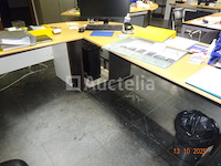 Bureaus, kledingkast, directiestoel - afbeelding 2 van  4