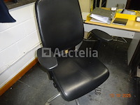 Bureaus, kledingkast, directiestoel - afbeelding 4 van  4