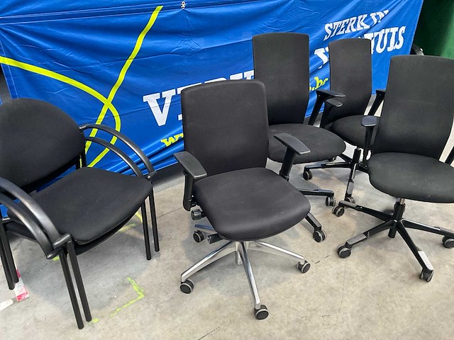 Bureaustoelen en vergaderstoelen (8x) - afbeelding 1 van  9