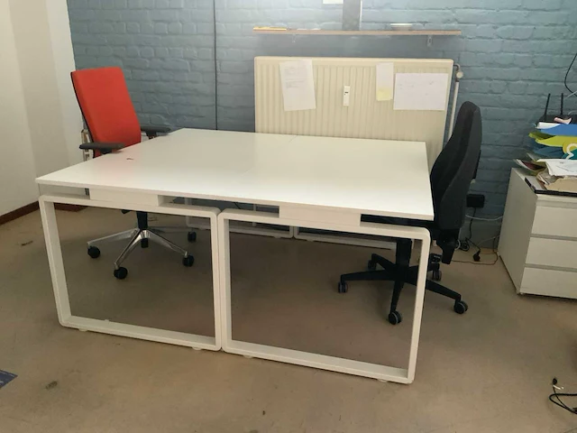 Bureautafel (2x) - afbeelding 1 van  5