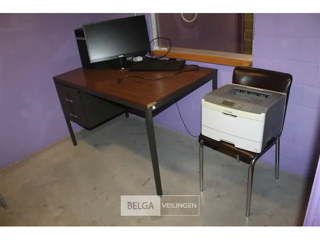Bureautafel + 4 stoelen - afbeelding 1 van  4