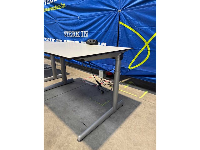 Bureautafel ahrend (4x) - afbeelding 2 van  3