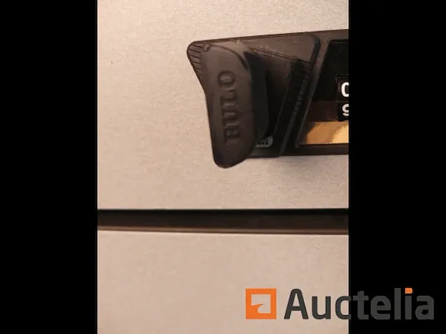 Bureautafel in l bulo - afbeelding 8 van  11