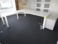 Bureautafel l-vorm met volle zijkant + mobiele ladeblok - afbeelding 1 van  5