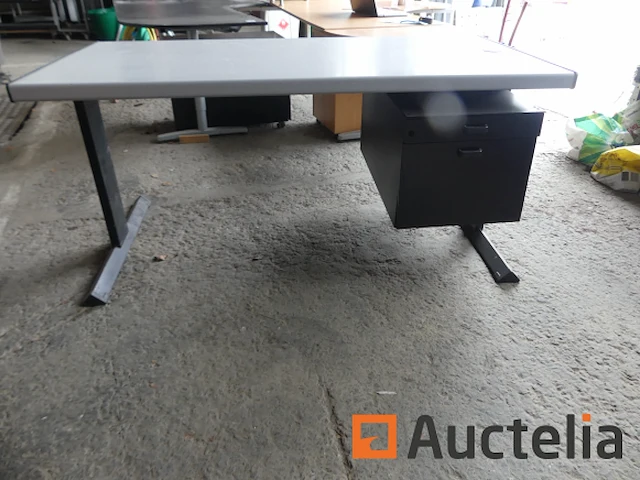 Bureautafel met ladekast - afbeelding 5 van  6