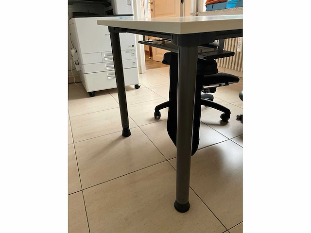 Bureautafel met mobiel bijzettafeltje - afbeelding 3 van  8