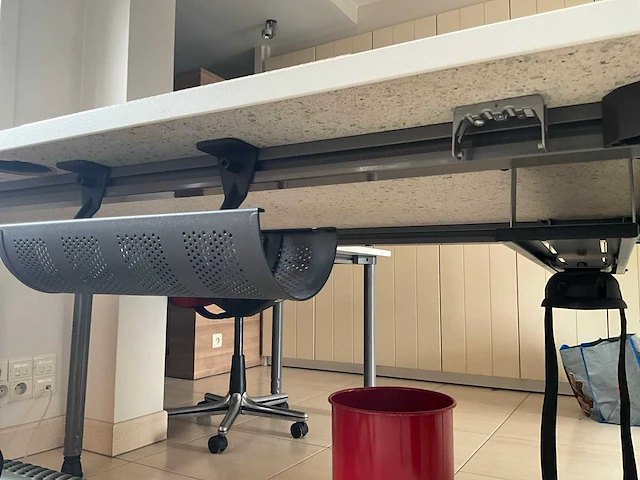 Bureautafel met mobiel bijzettafeltje - afbeelding 4 van  8