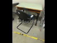 Bureautafel + stoel met armleuningen - afbeelding 1 van  6