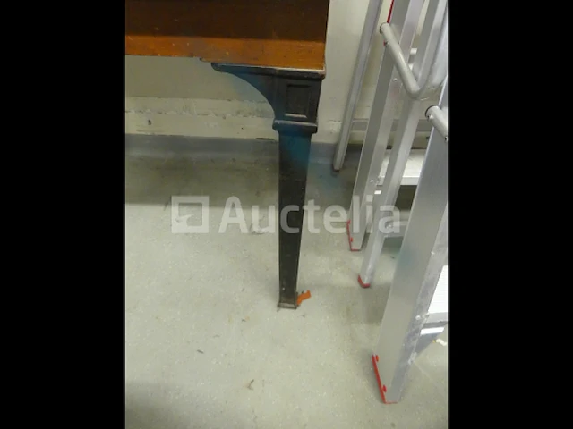 Bureautafel + stoel met armleuningen - afbeelding 4 van  6