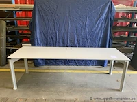 Bureautafel verstelbaar afm plm 240 x 80 x 75 cm