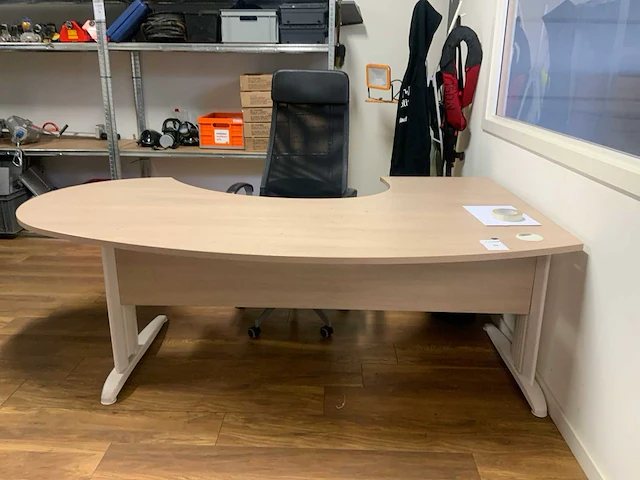 Bureautafel - afbeelding 2 van  3