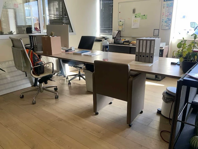 Bureautafel - afbeelding 1 van  5